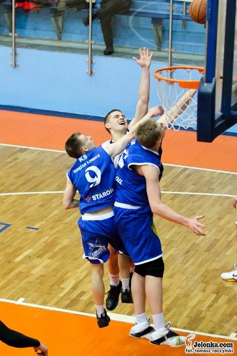 ksiezak-bez-szans-pewne-zwyciestwo-sudetow-fotorelacja-z-meczu-32453