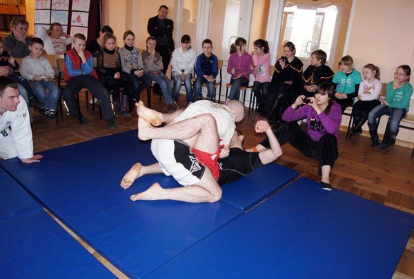 brazylijskie-jiujitsu-na-fina-zimowiska-32567