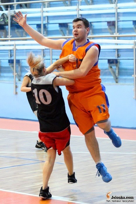 koszykarze-amatorzy-rozegrali-3-kolejke-mos-sudetow-basket-ligi-32589