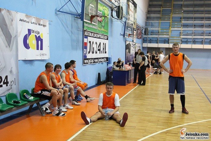 koszykarze-amatorzy-rozegrali-3-kolejke-mos-sudetow-basket-ligi-32589