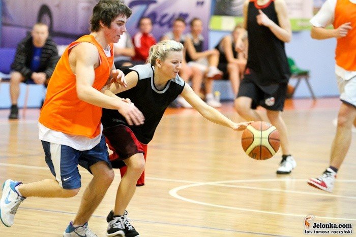 koszykarze-amatorzy-rozegrali-3-kolejke-mos-sudetow-basket-ligi-32589