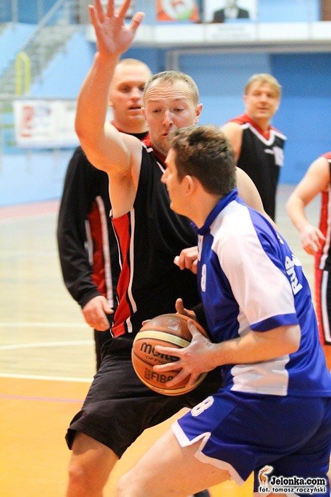 koszykarze-amatorzy-rozegrali-3-kolejke-mos-sudetow-basket-ligi-32589