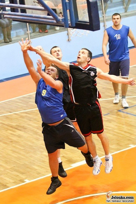 koszykarze-amatorzy-rozegrali-3-kolejke-mos-sudetow-basket-ligi-32589