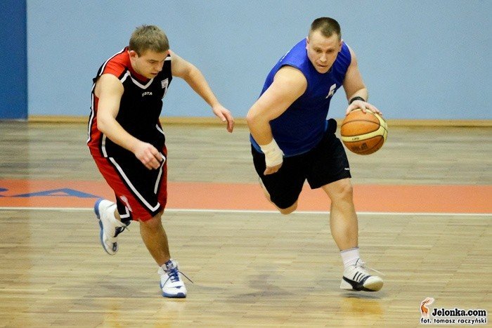 koszykarze-amatorzy-rozegrali-3-kolejke-mos-sudetow-basket-ligi-32589