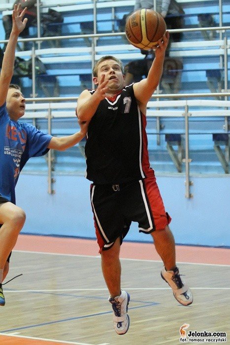 koszykarze-amatorzy-rozegrali-3-kolejke-mos-sudetow-basket-ligi-32589