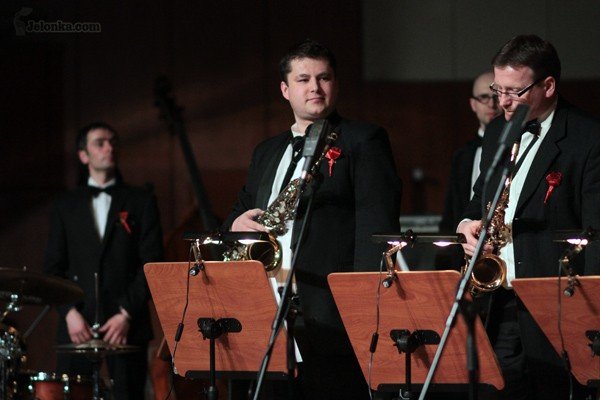 swingujaco-na-dzien-kobiet-big-band-da-czadu-32757