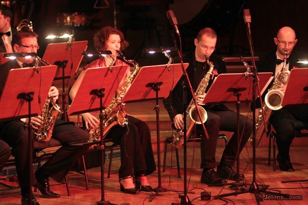 swingujaco-na-dzien-kobiet-big-band-da-czadu-32757