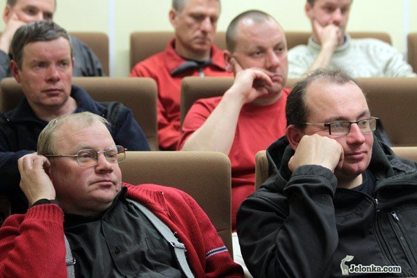 podziemia-to-zya-zota-co-z-tablica-dla-hanny-reitsch-32773