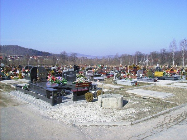 rabunek-na-cmentarzu-na-co-komu-krzyz-32897