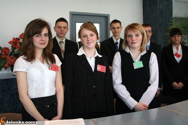 zespo-szko-ekonomicznych-i-turystycznych-dajemy-solidne-wyksztacenie-32910