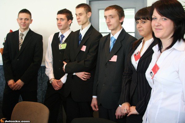 zespo-szko-ekonomicznych-i-turystycznych-dajemy-solidne-wyksztacenie-32910