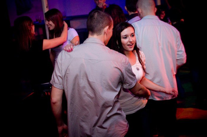studenci-juz-pena-geba-otrzesiny-w-riverside-32929