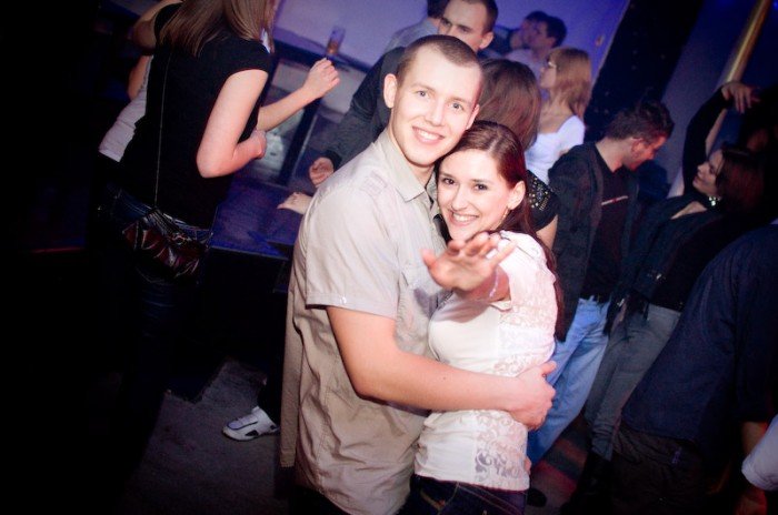 studenci-juz-pena-geba-otrzesiny-w-riverside-32929