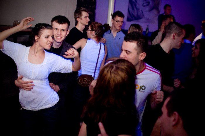 studenci-juz-pena-geba-otrzesiny-w-riverside-32929