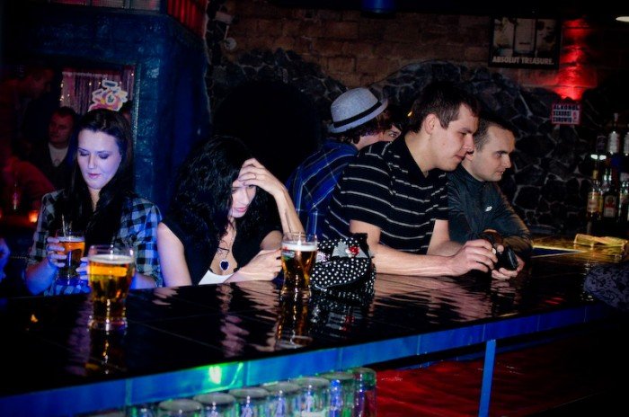 studenci-juz-pena-geba-otrzesiny-w-riverside-32929