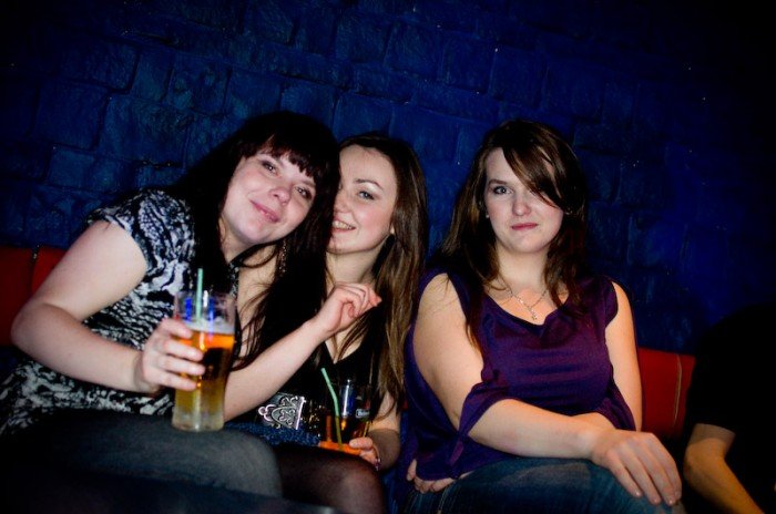 studenci-juz-pena-geba-otrzesiny-w-riverside-32929