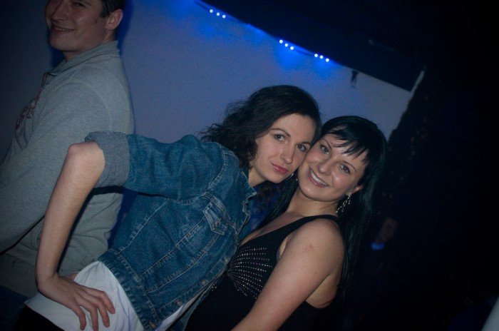 studenci-juz-pena-geba-otrzesiny-w-riverside-32929