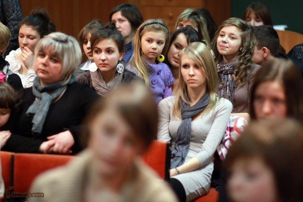 talenty-jak-diamenty-wierszem-i-spiewem-w-mdk-wyniki-32959