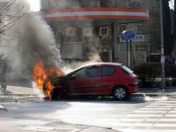 ponacy-peugeot-w-centrum-jeleniej-gory-33027