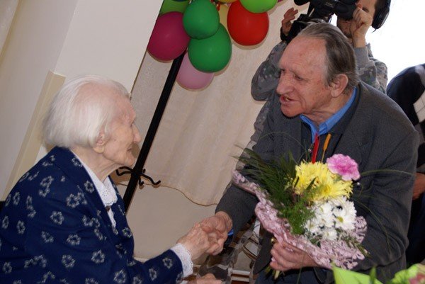 dwiescie-lat-pani-jozefo-urodziny-stulatki-33028