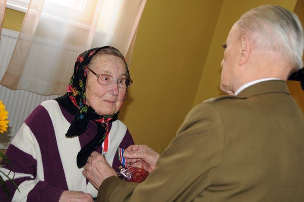 sznurem-za-mundurem-wojskowa-sia-przyciagania-33111