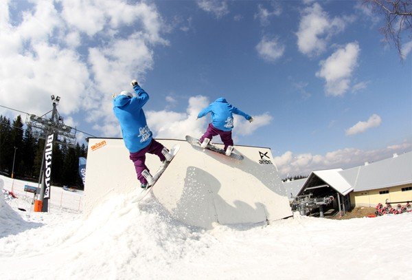burton-spring-jam-na-zakonczenie-sezonu-snowboardowego-33112