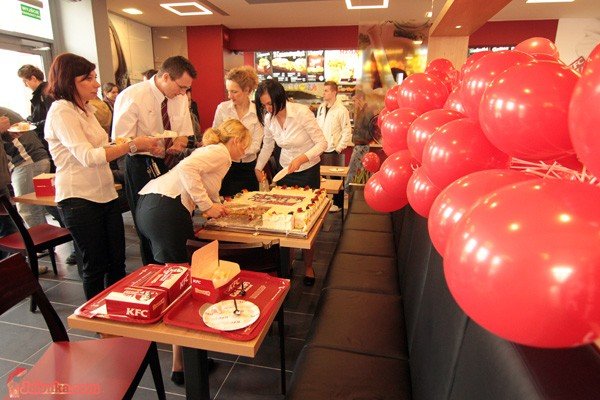 kfc-otwarte-oficjalnie-i-bez-tumow-33168
