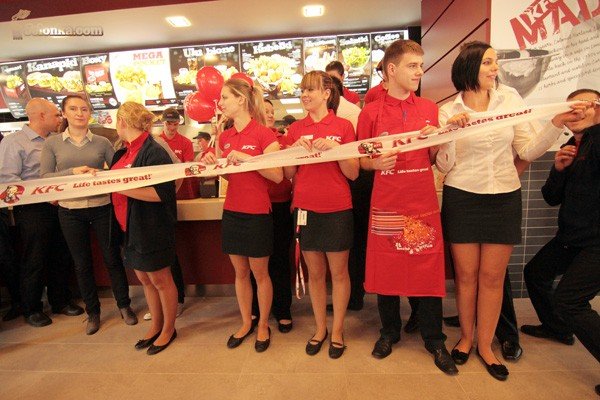 kfc-otwarte-oficjalnie-i-bez-tumow-33168