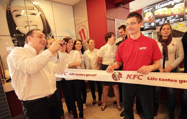 kfc-otwarte-oficjalnie-i-bez-tumow-33168