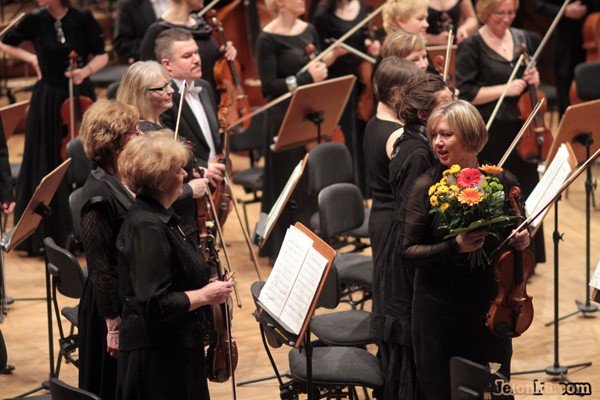 filharmonicy-dolnoslascy-zaczarowali-publicznosc-33198