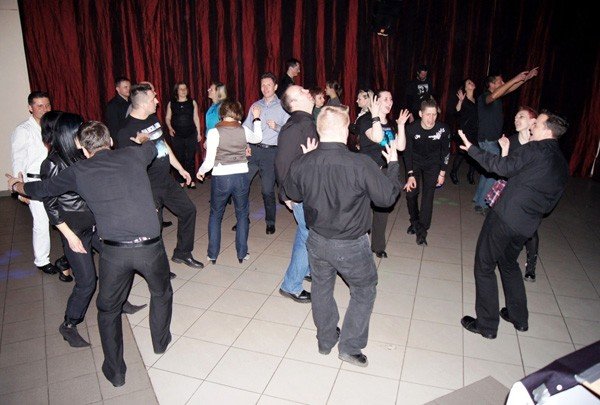 po-nocy-z-depeche-mode-w-oriencie-zabawa-bya-przednia-33208