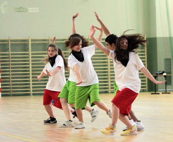 sala-sportowa-przy-kampusie-otwarta-oficjalnie-zywy-pomnik-pamieci-33243