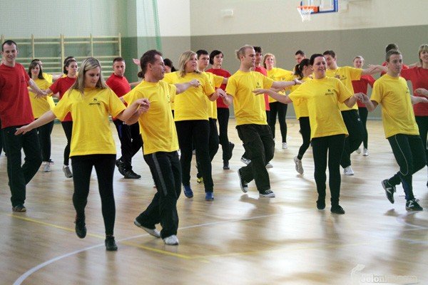 sala-sportowa-przy-kampusie-otwarta-oficjalnie-zywy-pomnik-pamieci-33243