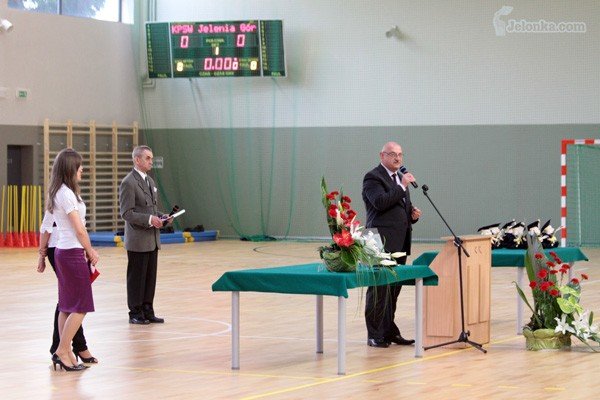 sala-sportowa-przy-kampusie-otwarta-oficjalnie-zywy-pomnik-pamieci-33243