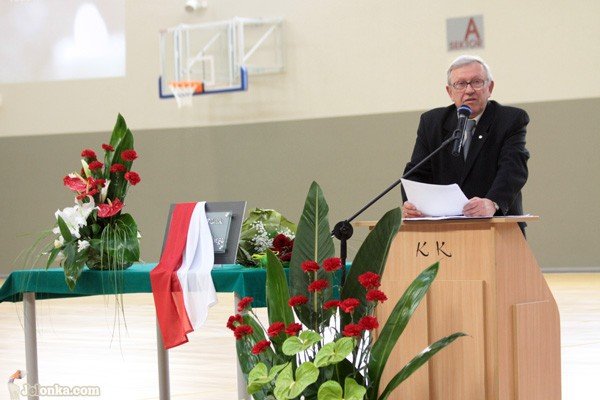 sala-sportowa-przy-kampusie-otwarta-oficjalnie-zywy-pomnik-pamieci-33243