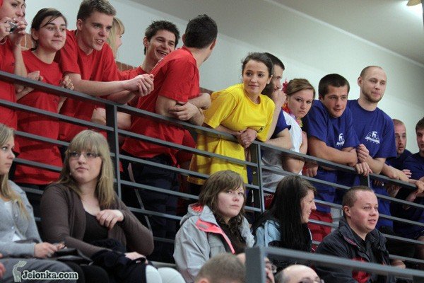 sala-sportowa-przy-kampusie-otwarta-oficjalnie-zywy-pomnik-pamieci-33243
