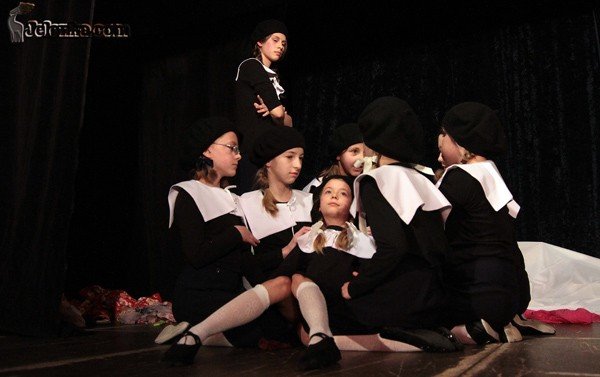 xi-jftd-oswajanie-teatralnych-duchow-33302
