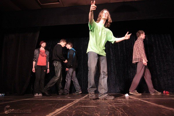 xi-jftd-oswajanie-teatralnych-duchow-33302