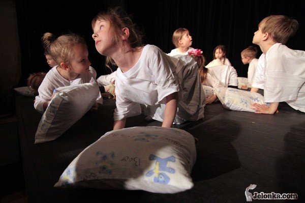xi-jftd-oswajanie-teatralnych-duchow-33302