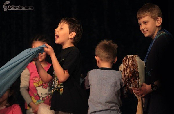 xi-jftd-oswajanie-teatralnych-duchow-33302