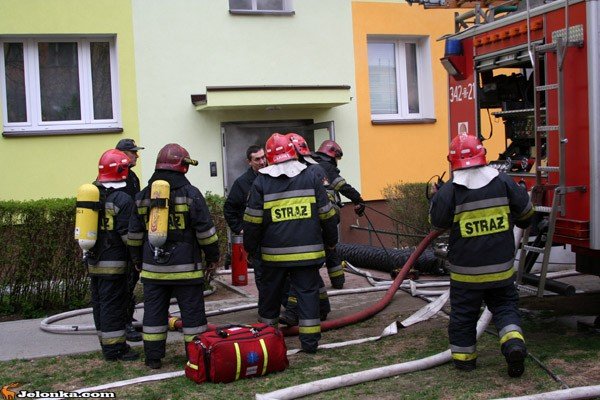 blok-w-dymie-mieszkancy-ewakuowani-33322