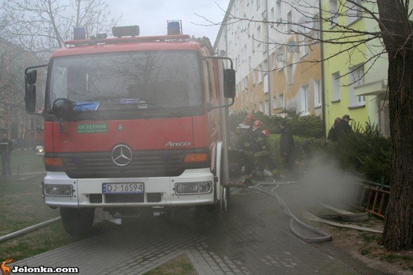 blok-w-dymie-mieszkancy-ewakuowani-33322