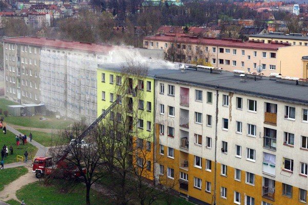 blok-w-dymie-mieszkancy-ewakuowani-33322