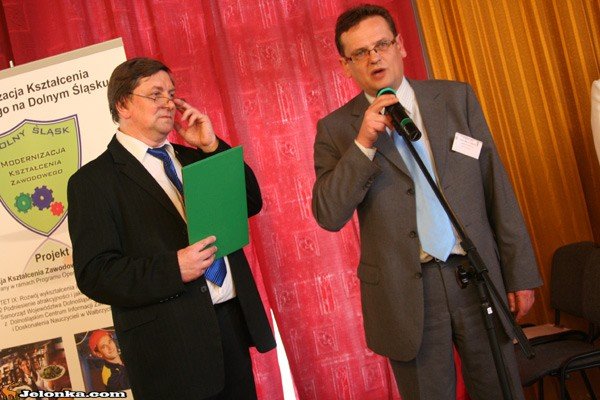 tumy-na-targach-pracy-i-edukacji-33333