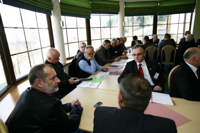 o-energetyce-i-jej-przyszosci-w-dzikim-potoku-33342