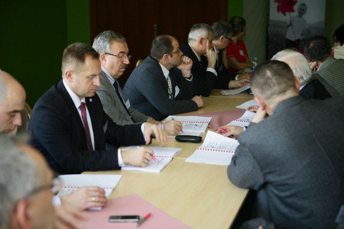 o-energetyce-i-jej-przyszosci-w-dzikim-potoku-33342