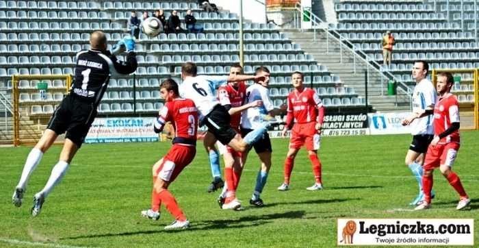 pierwsza-porazka-pikarzy-karkonoszy-na-wiosne-fotorelacja-z-meczu-w-legnicy-33356