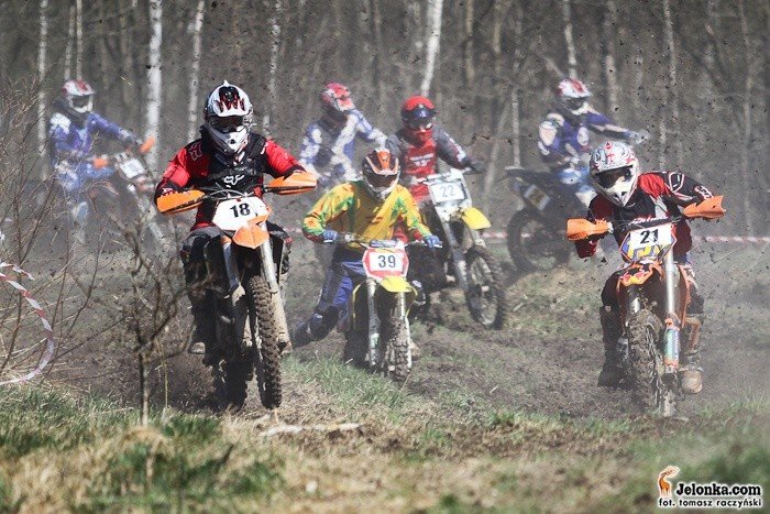 swietna-zabawa-podczas-pikniku-cross-country-33358