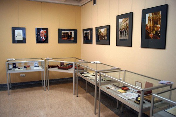 zostawili-testament-dla-politykow-in-memoriam-w-ksiaznicy-33360