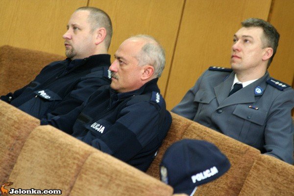 zarzadcy-budynkow-przeciw-zodziejom-i-oszustom-33401